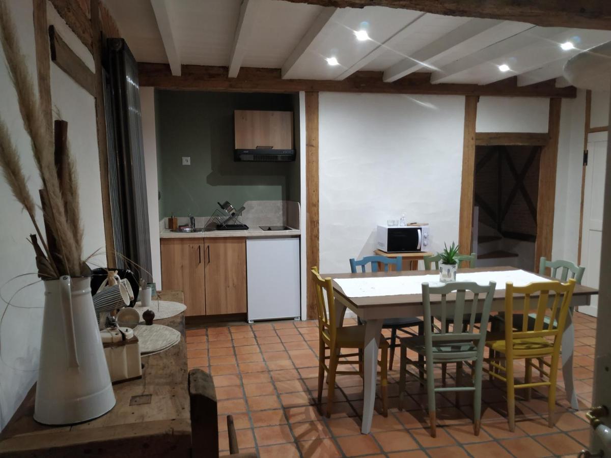 La Resiniere De Pirique Bed & Breakfast Parentis-en-Born Exterior photo